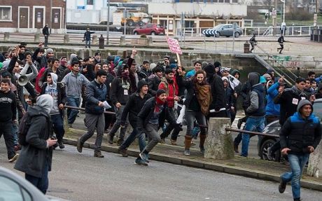 Migranti jak lavina